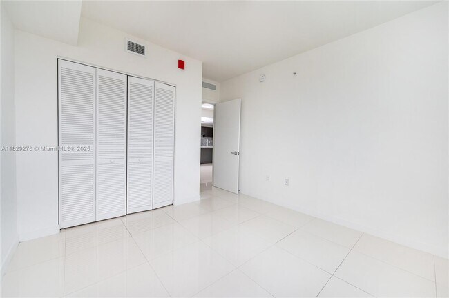 Building Photo - 7825 NW 107th Ave