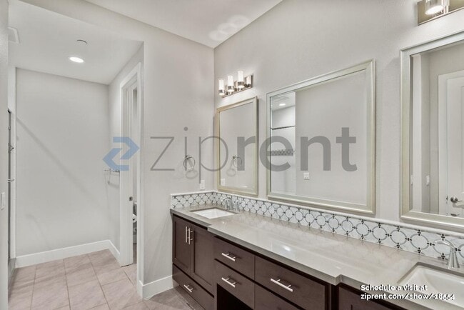 Building Photo - 842 Anson Ln