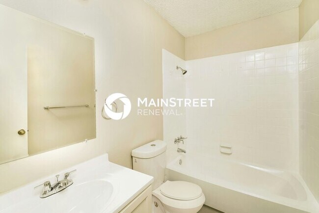 Building Photo - 3 Bedroom Pet-Friendly Home in San Antonio, TX with Main Street Renewal