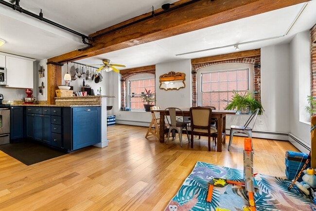 Building Photo - 240 Jackson St