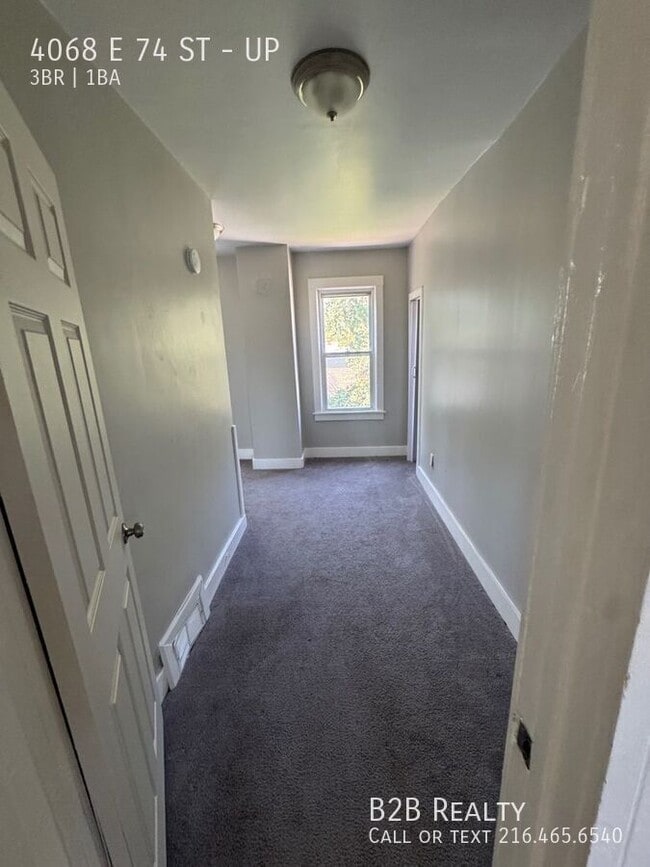 Building Photo - 4068 E 74th St