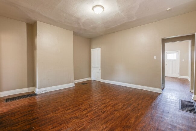 Building Photo - Available JULY 2026 - Spacious 3 Bedroom, 1.5 Bath w/ City Views!