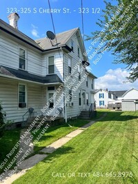 Building Photo - 323-325 S Cherry St.-323 1/2