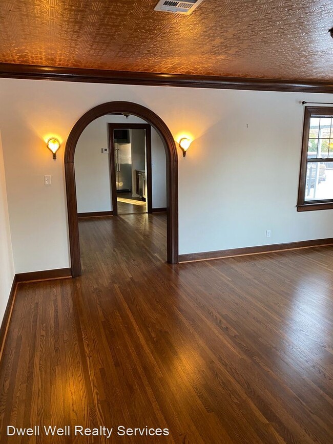 Building Photo - 2 br, 1.5 bath House - 1540 S Gary Ave