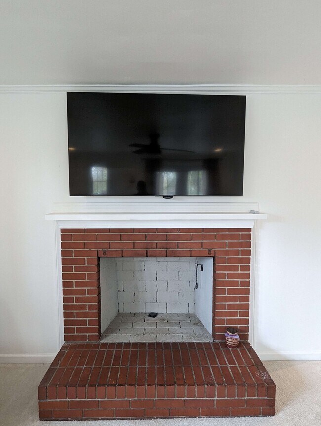 Building Photo - 1805 Bennett St