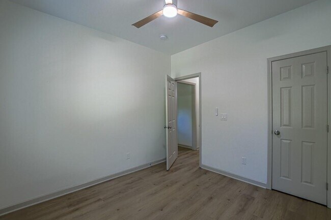 Building Photo - 70 Gardenia Dr NW