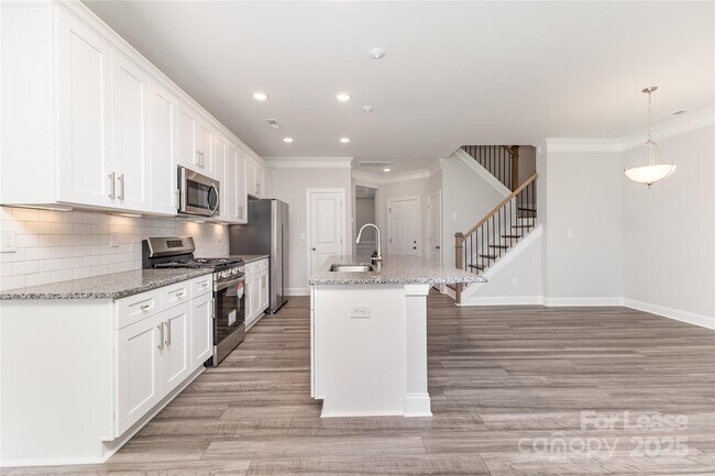 Building Photo - 6258 Tea Olive Dr