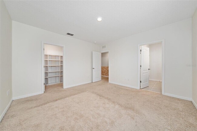 Building Photo - 9052 Wildflower Ln