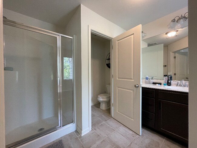 Building Photo - 2644 Stonekey Bend