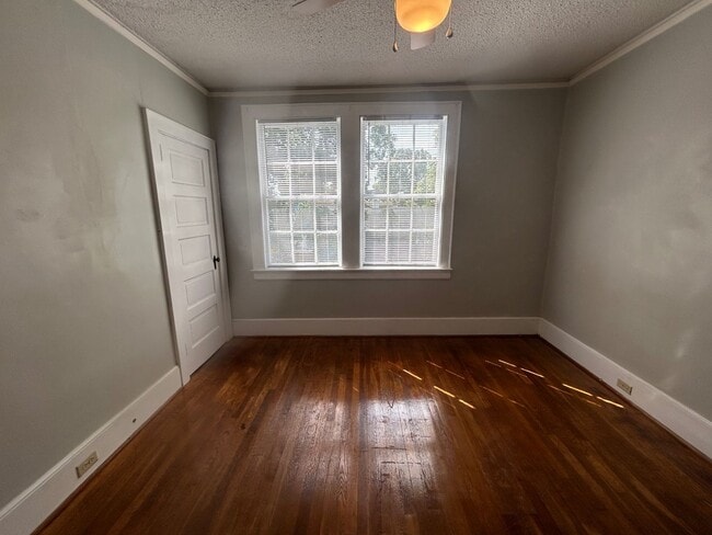 Building Photo - 128 S Edisto Ave