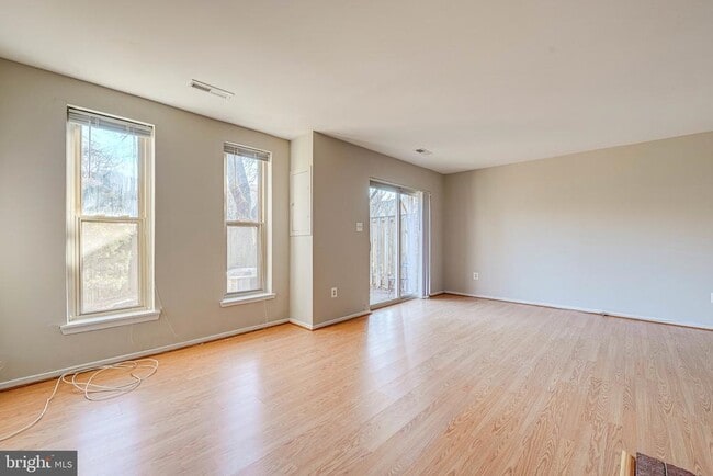 Building Photo - 1727 Cy Ct