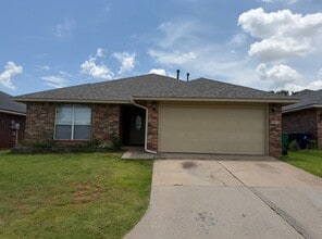 Building Photo - Charming 3 Bed 2 Bath Home in Del City