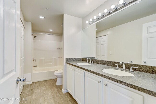Building Photo - 3015 Aqua Vista Ln