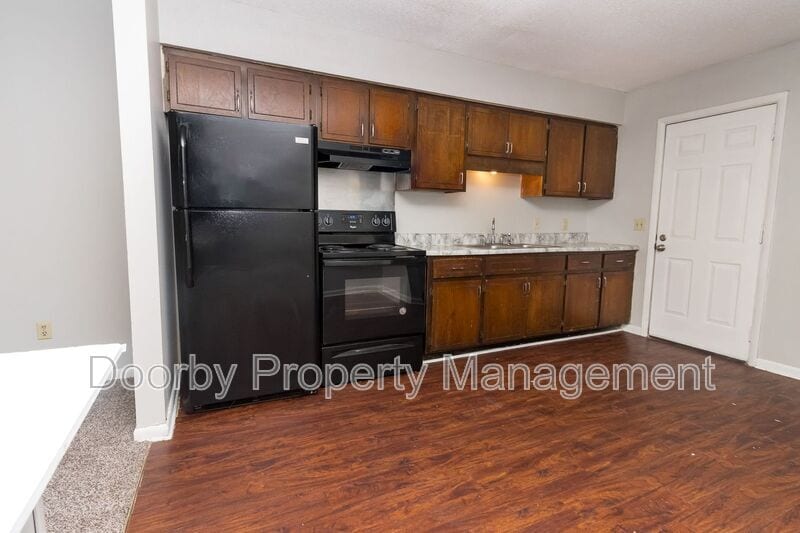 Building Photo - 6436 Basswood Dr