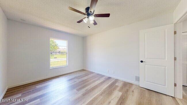 Building Photo - 10 Coral Reef Ct S