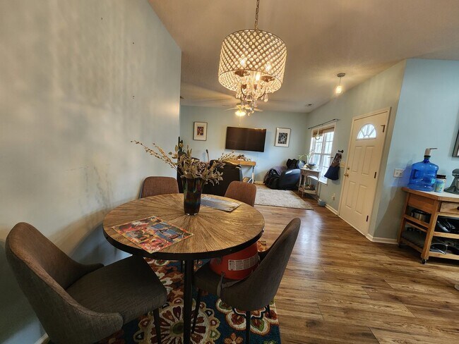 Building Photo - ~~~ LORDS CREEK ~~~