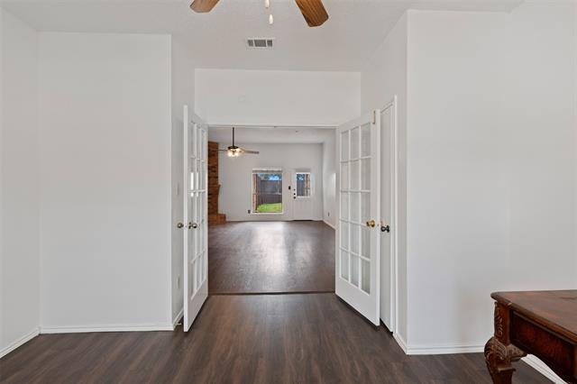 Building Photo - 5205 Wood Creek Ln