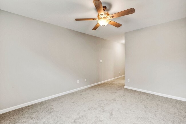 Building Photo - MOVE IN READY! BRAND NEW 4 bedroom 2.5 bat...