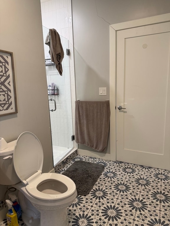 Building Photo - 415 E 7th St