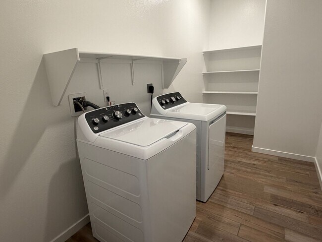 Building Photo - Highly Sought After Menifee Single Story-Just In Time for Summer