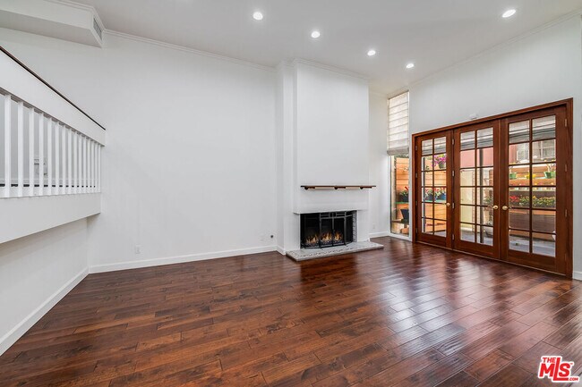 Building Photo - 9507 W Olympic Blvd