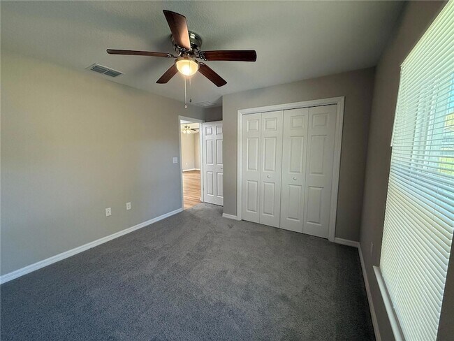 Building Photo - 10426 SW 133 Ave