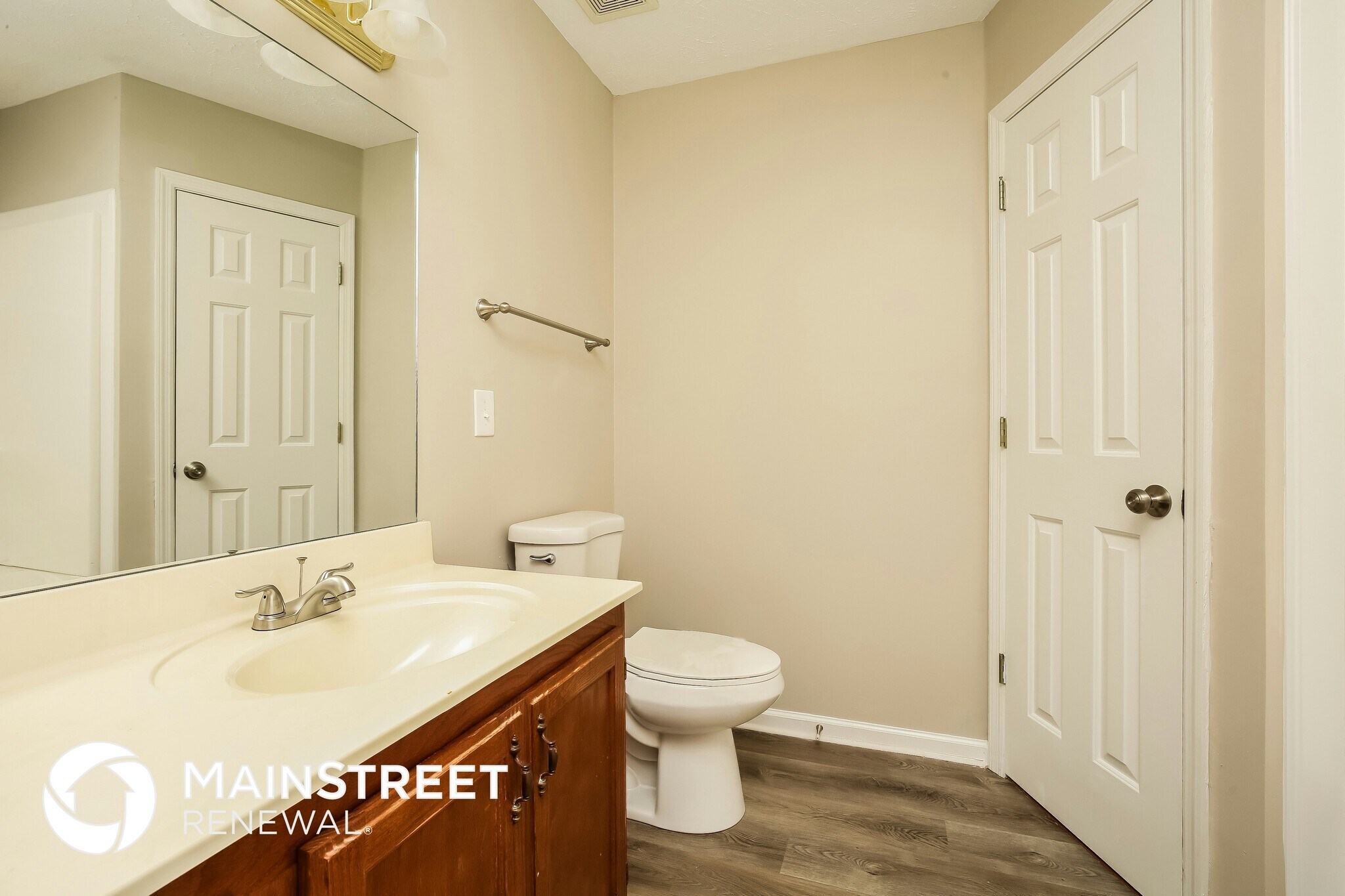 Building Photo - 214 Riverwood Dr