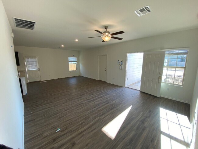 Building Photo - 3508 Lodgepole Dr