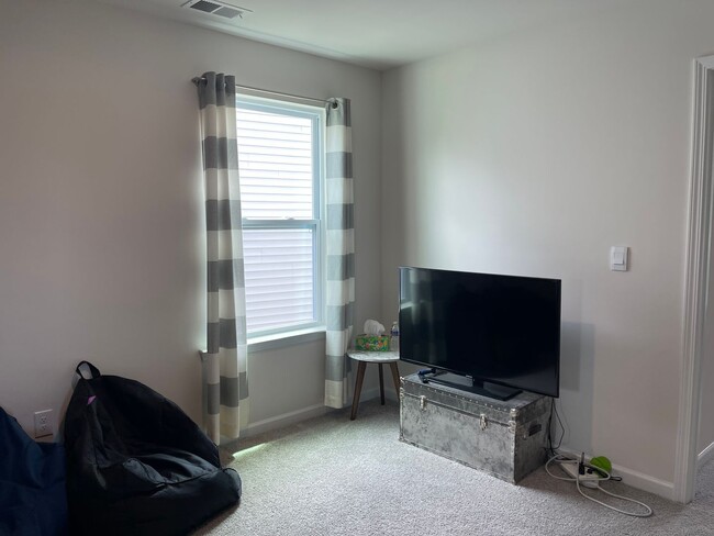 Building Photo - New Construction 4BR 2.5BA | The Falls at ...