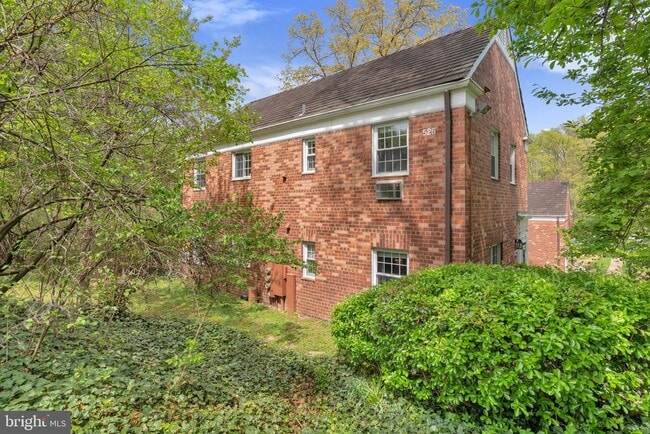 Building Photo - 3623 Gunston Rd