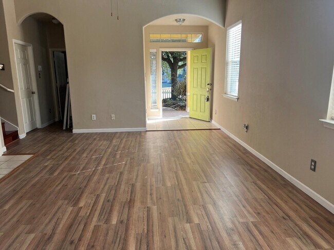 Building Photo - 4119 Barossa Valley Ln