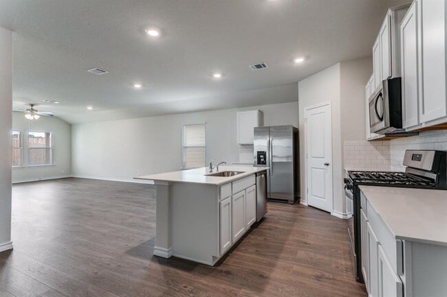 Building Photo - 21042 Gravel Keep