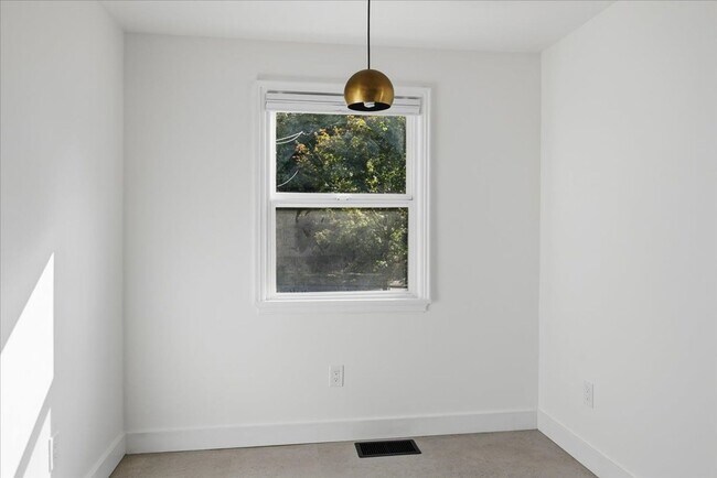 Building Photo - 4303 Baker Ave NW