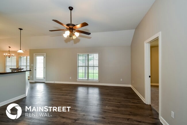 Building Photo - 8286 Willow Dr