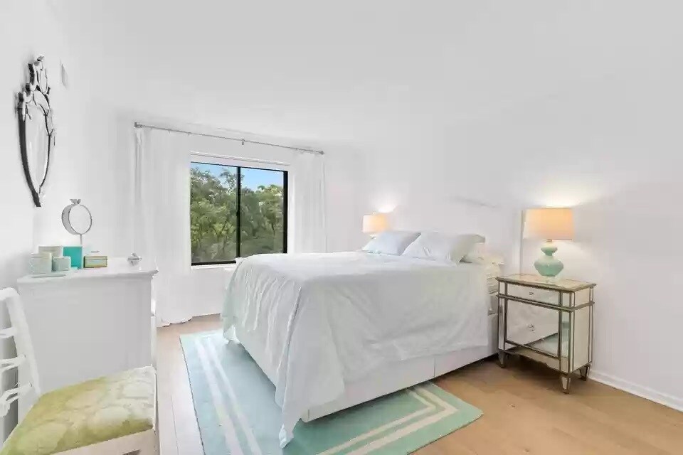 Building Photo - 2111 Wisconsin Ave NW