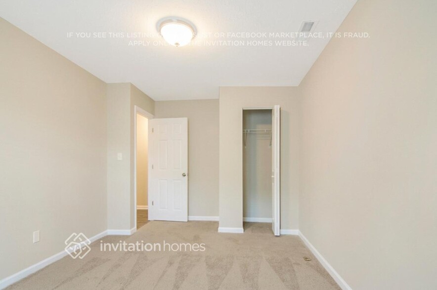 Building Photo - 2831 Bombay Dr