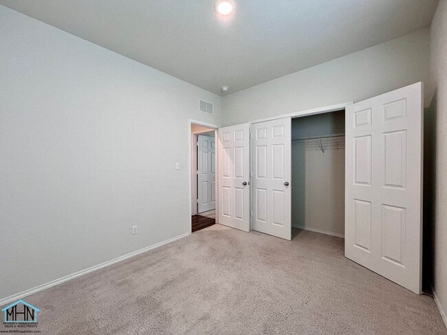 Building Photo - 4105 Paddock Trl