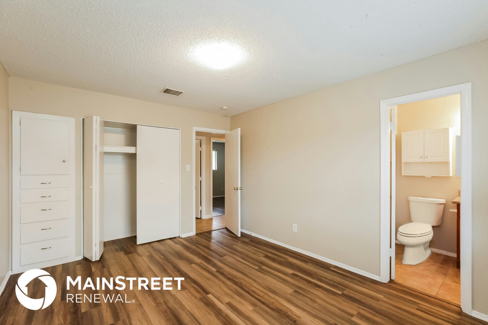 Building Photo - 6353 W Keim Dr