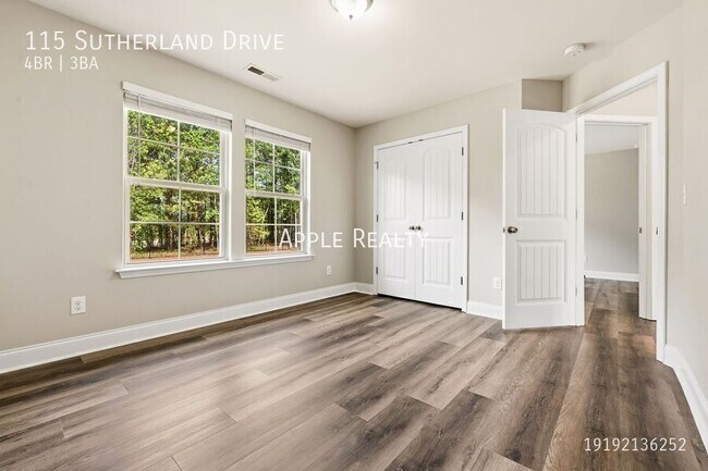 Building Photo - 115 Sutherland Dr