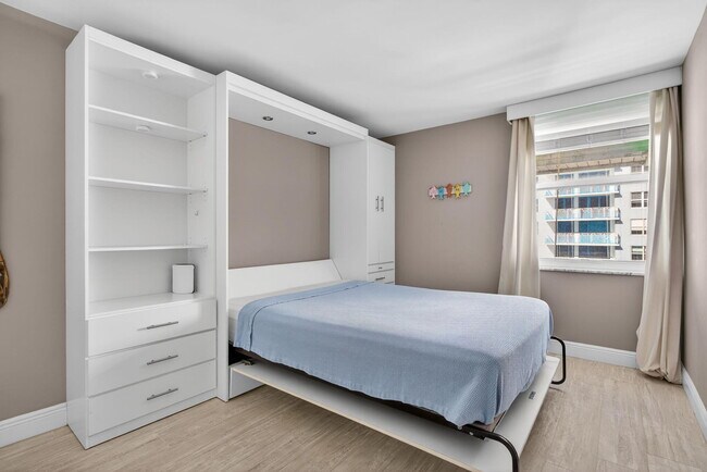 Building Photo - 111 Briny Ave