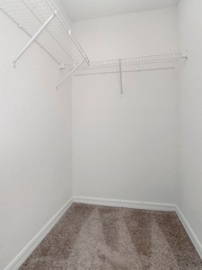 Building Photo - Modern New Construction Townhome in Desirable Lakewood Ranch – Up to 1 Month Free