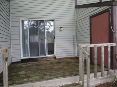 Building Photo - 825 Elmer Ave