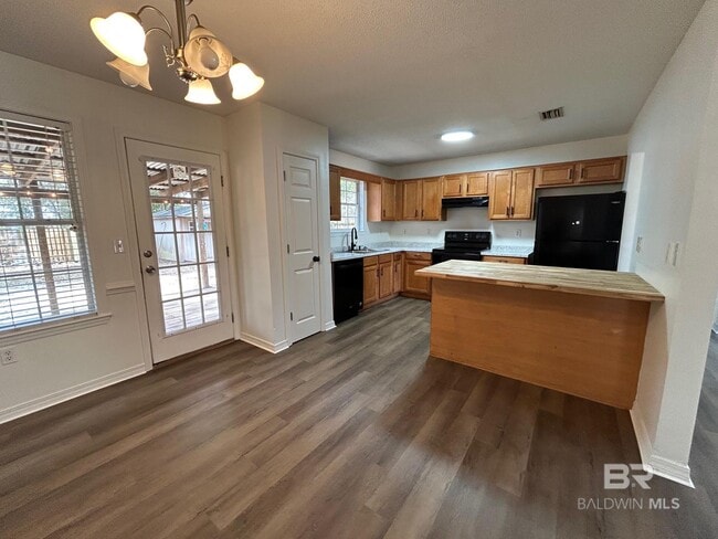 Building Photo - 112 Cluster Oaks Ct