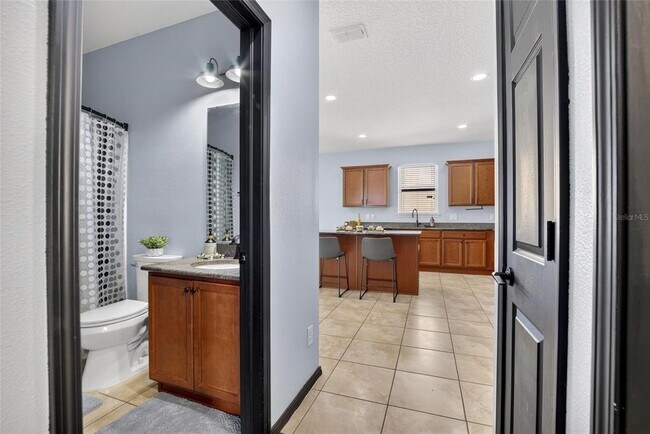 Building Photo - 653 Petal Mist Ln