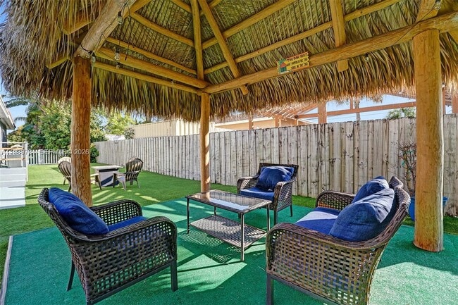 Building Photo - 529 NW 8th St