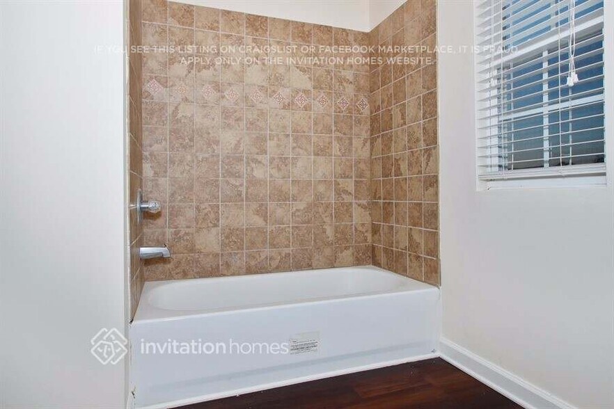 Building Photo - 525 Averasboro Dr