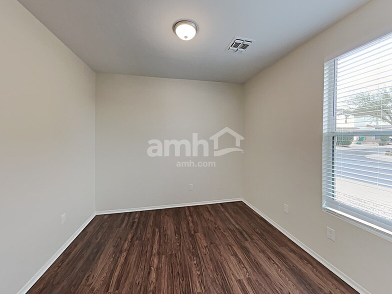 Building Photo - 15723 S Camino Muesa