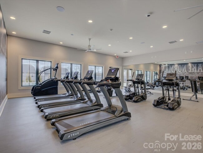 Building Photo - 6377 Ashton Pk Dr