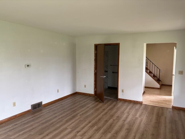 Building Photo - 3603 Brierwood Dr