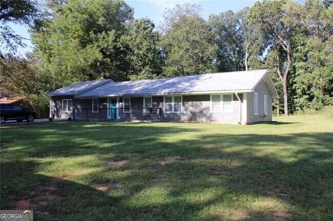 Building Photo - 4495 Kent Rd